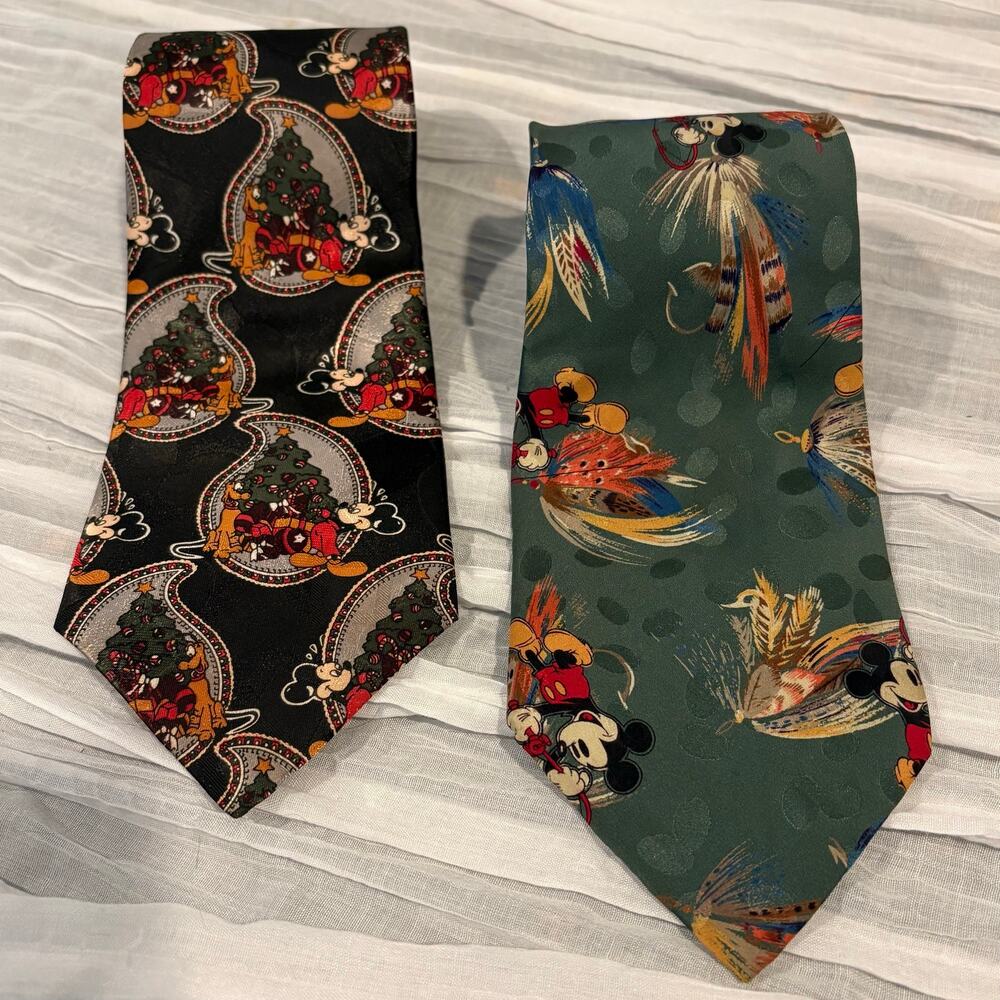 VTG WALT DISNEY CO/DISNEY UNLIMITED 2 Ties X-Mas/Mickey Fishing Multicolor SzOS